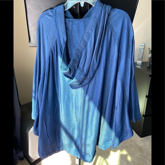 Life in Progress Hooded Chambray Poncho - Picture 2 of 3
